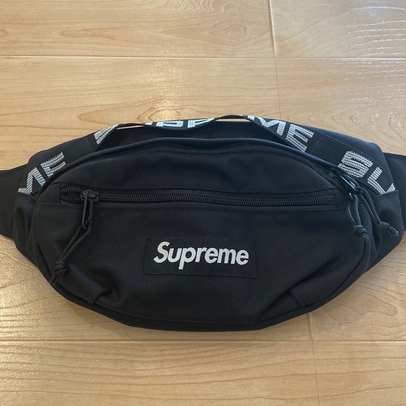 Supreme Waist Bag (SS18) - Picture 2 of 7